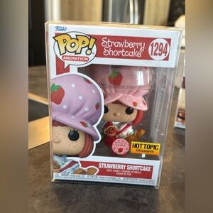 Funko Strawberry Shortcake Pop! Vinyl — Pink Red